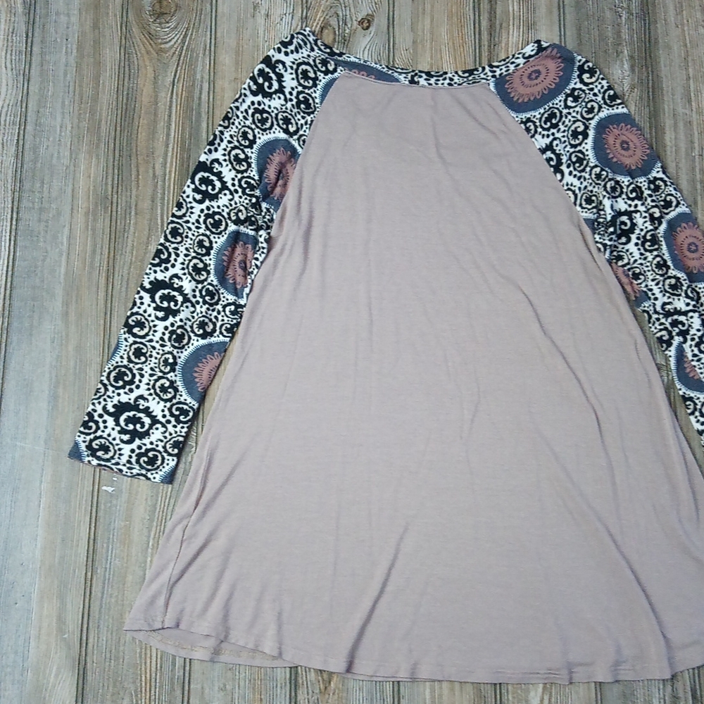 Emerald Eccentric Lightweight Cozy Soft Flowy Blo… - image 7